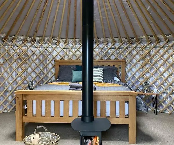 Eisa Yurt 豪华帐篷 约克