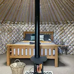 Eisa Yurt Campo de lujo York
